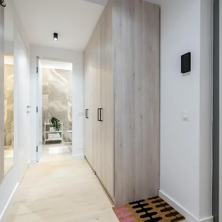 Contemporary Haven - 1 Bedroom With A Balcony Charm Bucharest Exterior photo